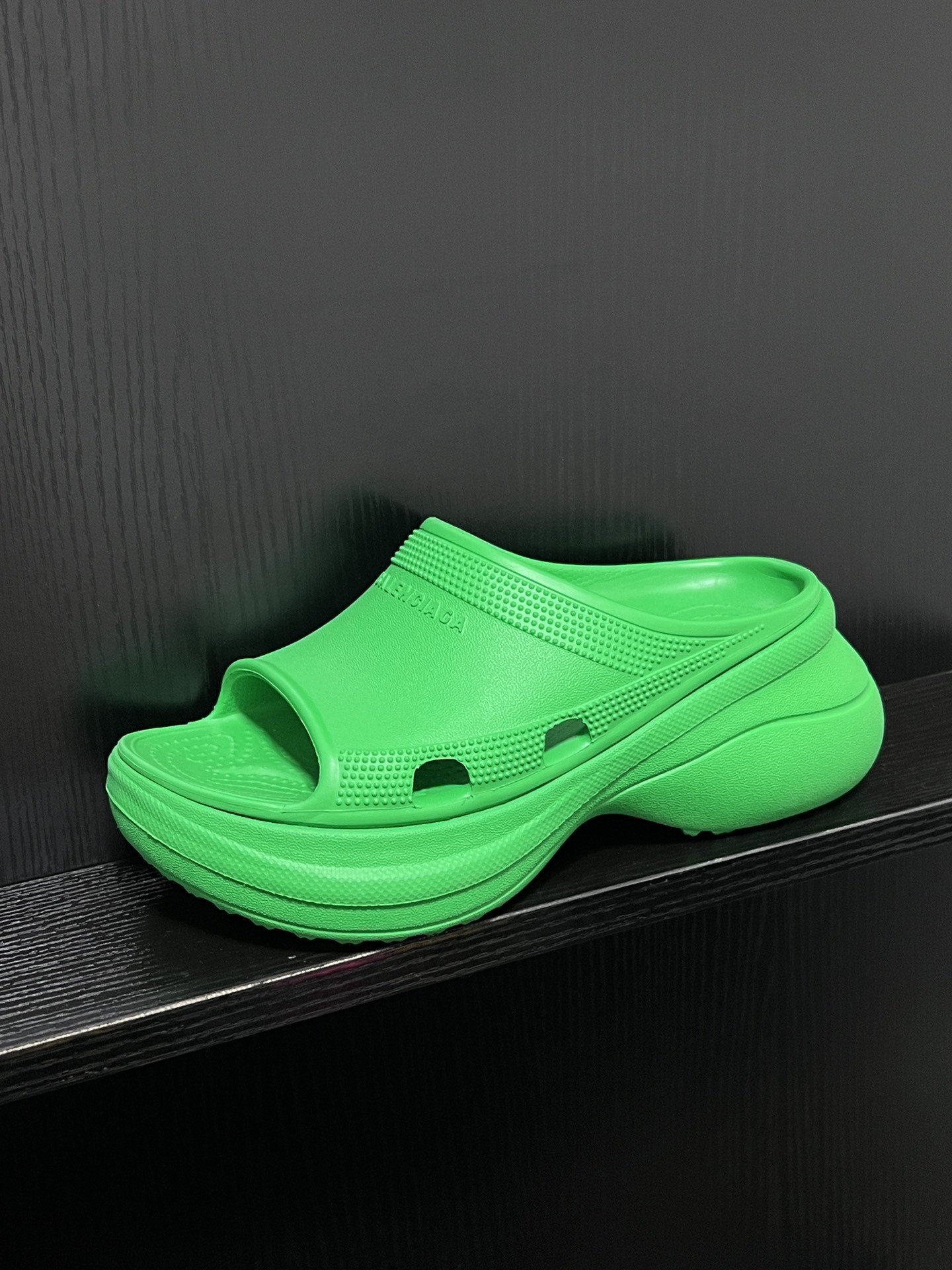 Balenciaga sLIDE