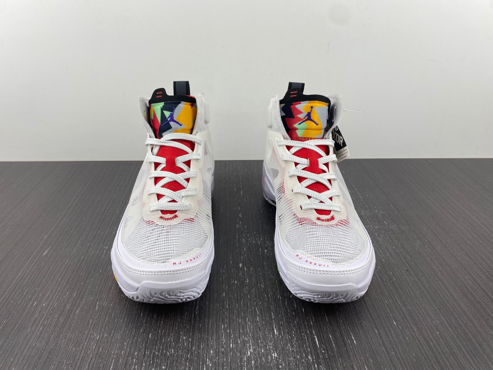 air jordan 37 hare dd6958-160