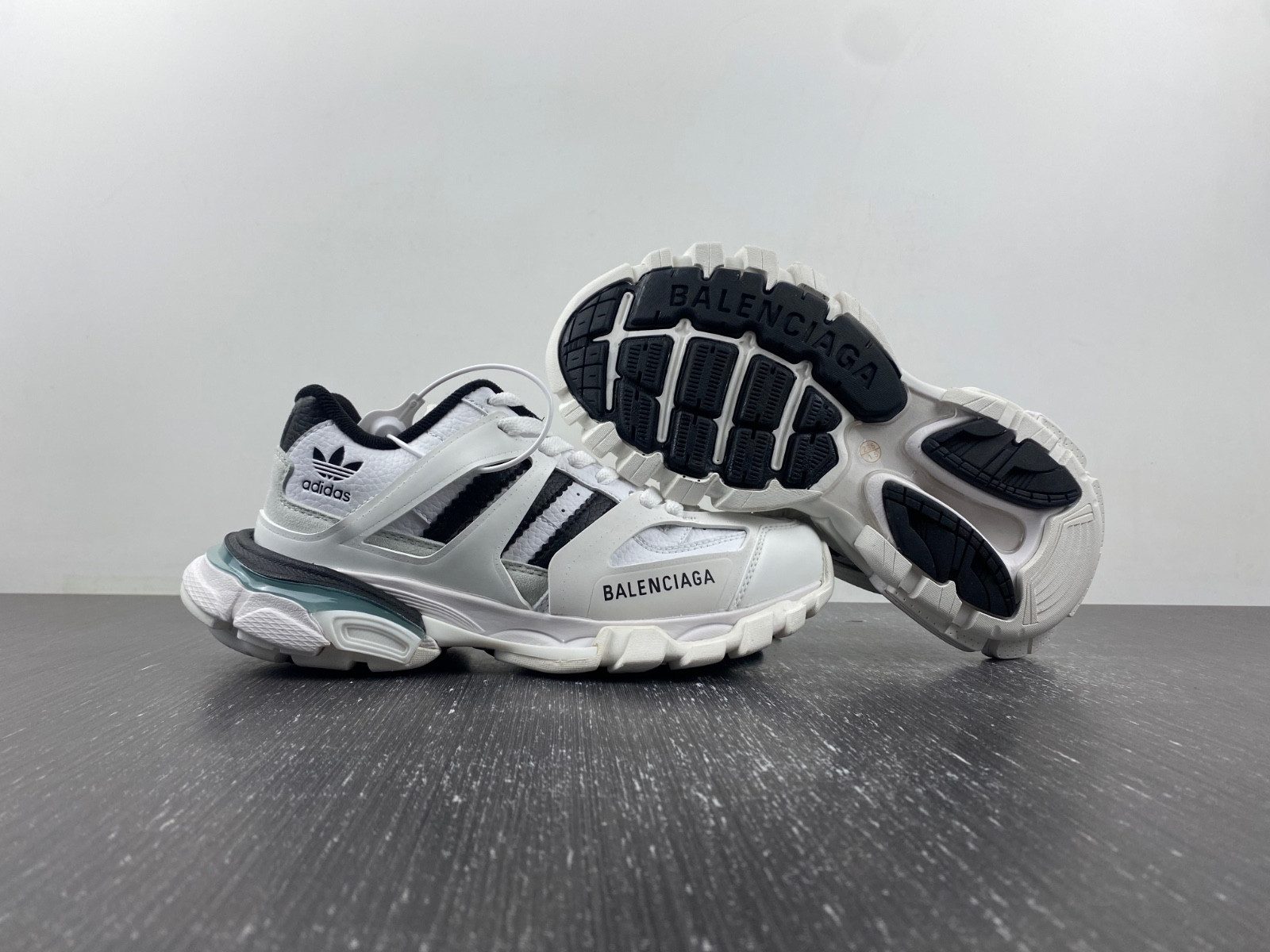 bc track sneaker