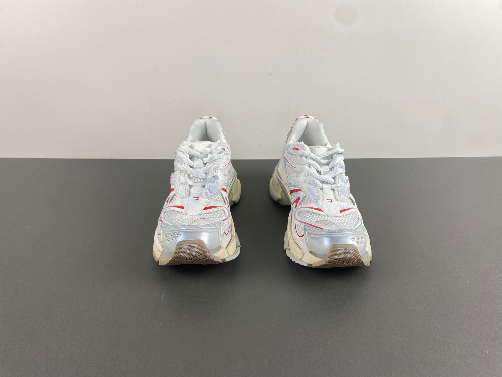 Ba*len*cia*ga runner sneaker