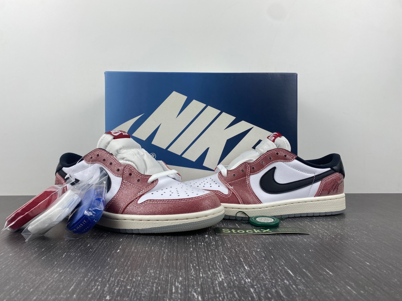 trophy room x air jordan 1 low og fn0432-017