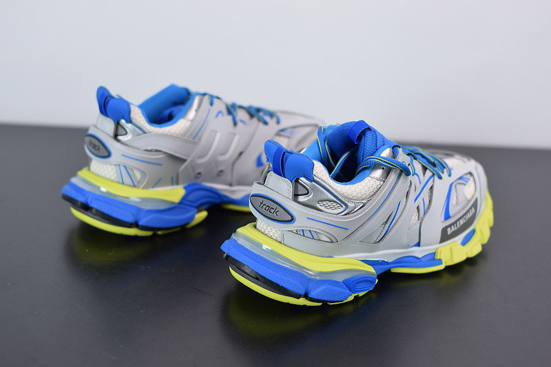 bc track sneaker