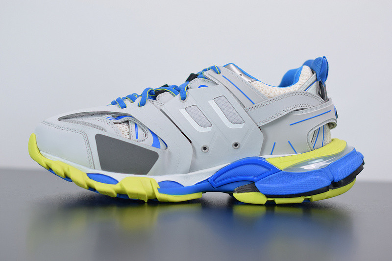 bc track sneaker