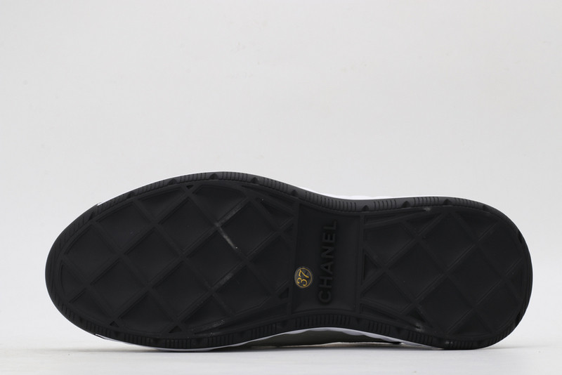Ch*el sneaker