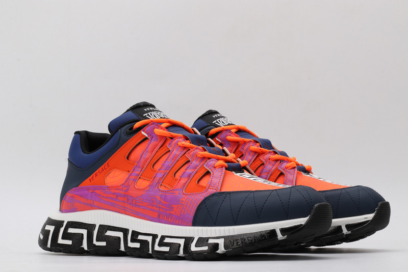 vs chain reaction sneakers