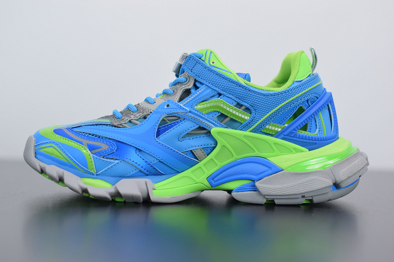 bc track sneaker