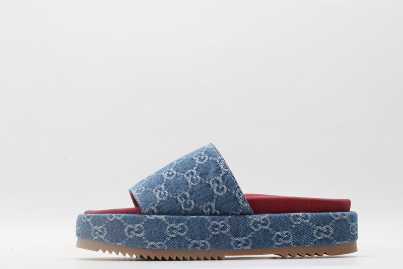 g*u*i sandals