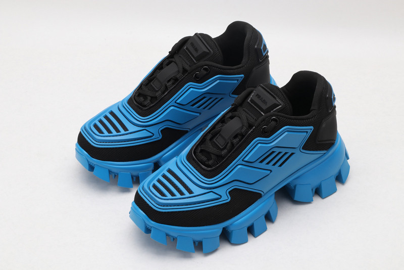 pr sneaker