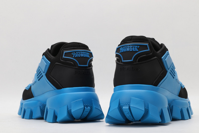 pr sneaker