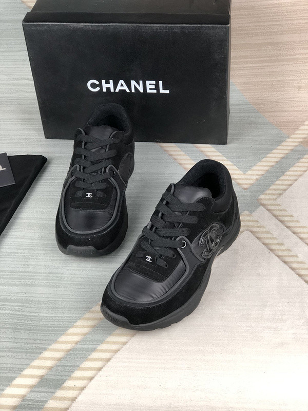 Ch*el sneaker