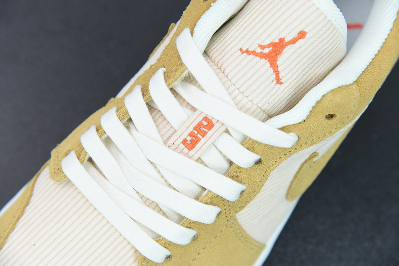 wmns air jordan 1 low se 