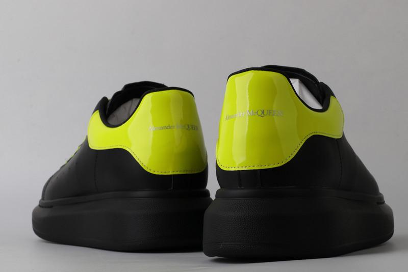 alexer mceen sneakers