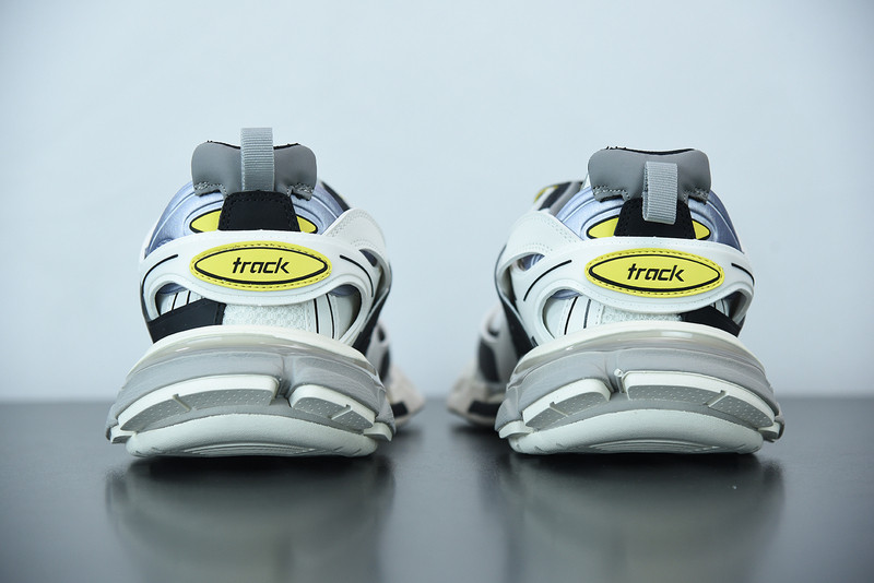 bc track sneaker
