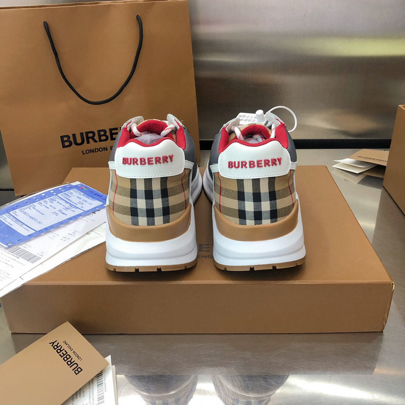 B**rry sneaker