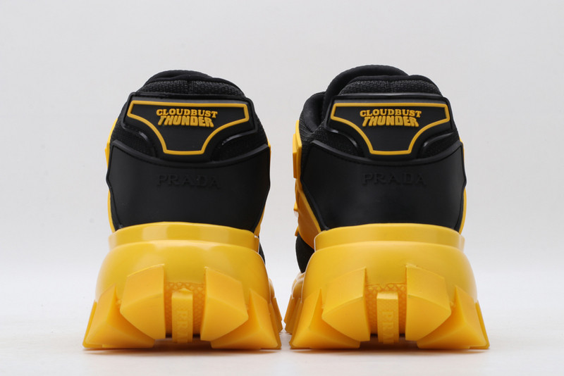 pr sneaker
