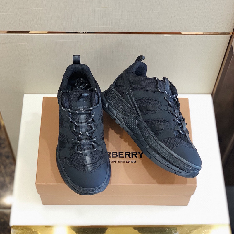B**rry sneaker