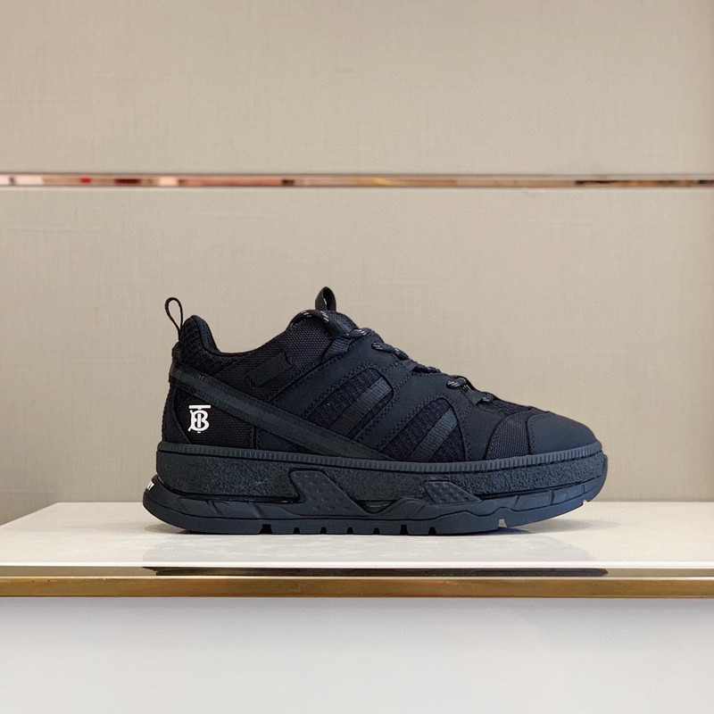 B**rry sneaker