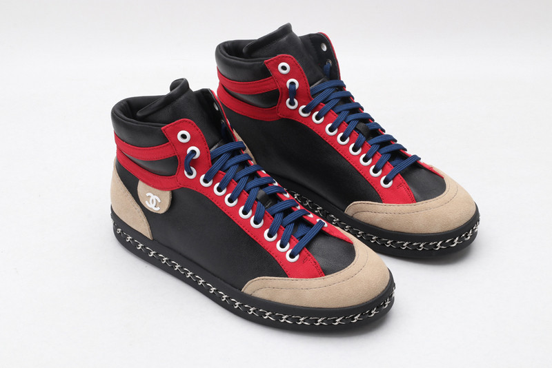 Ch*el sneaker