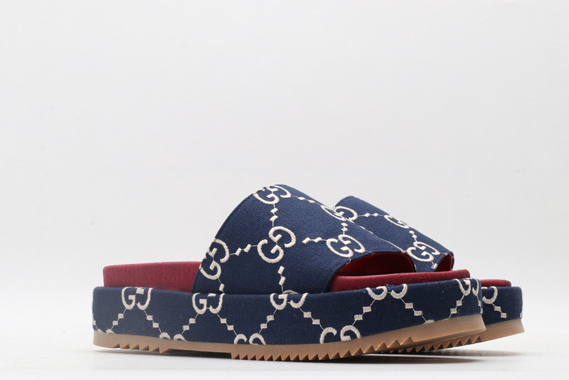 g*u*i sandals