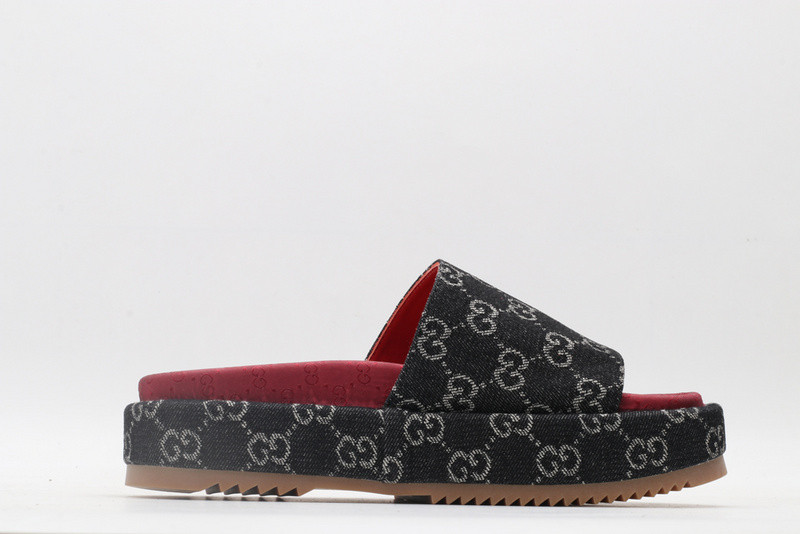 g*u*i sandals