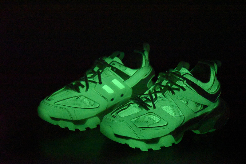 bc track sneaker