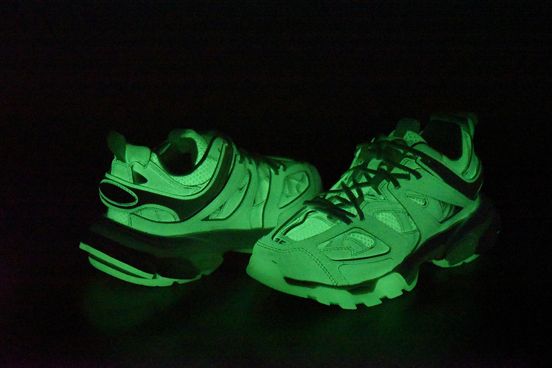 bc track sneaker