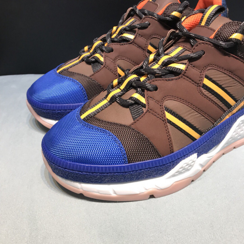 B**rry sneaker