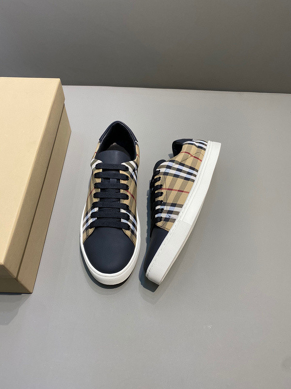 B**rry sneaker