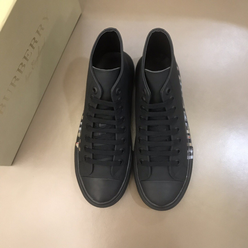 B**rry sneaker
