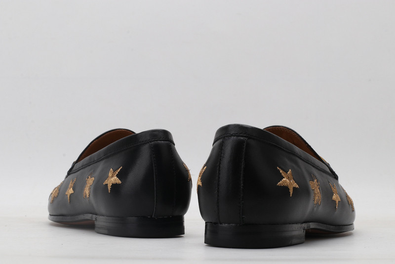 g*u*i sandals