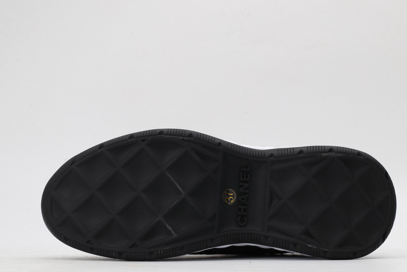 Ch*el sneaker