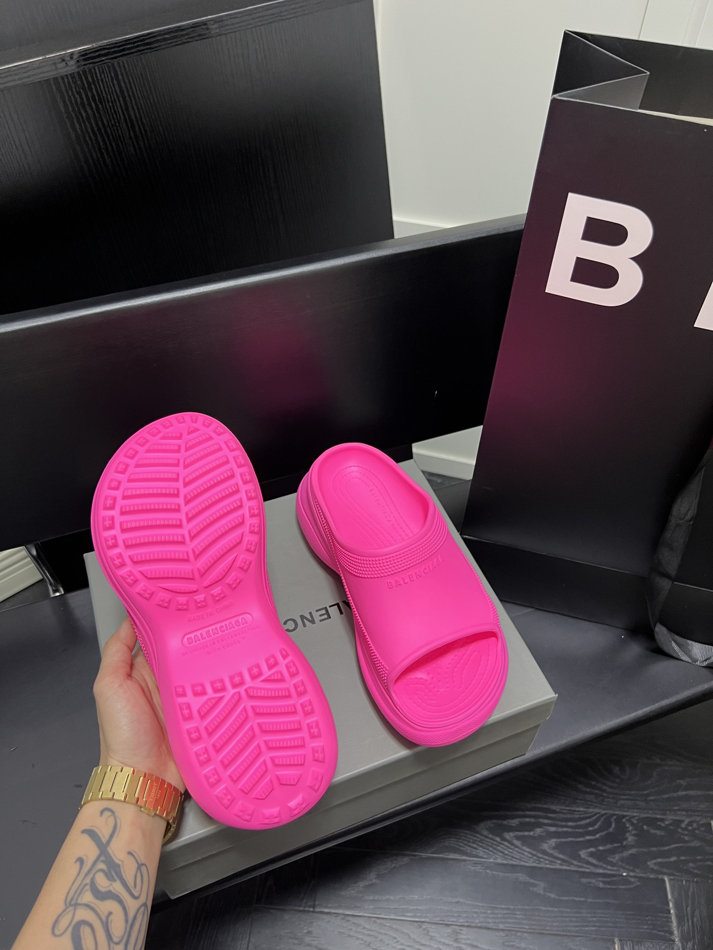 Balenciaga sLIDE