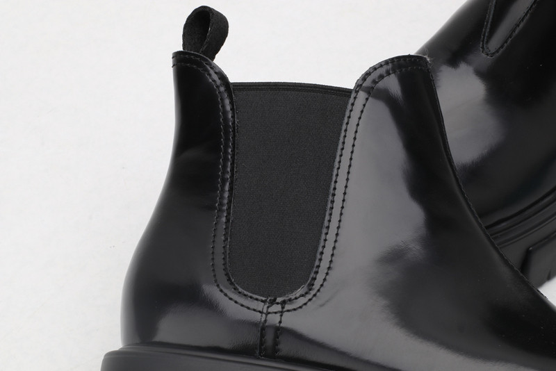 pr sneaker
