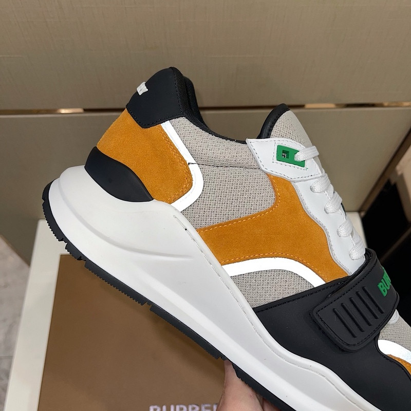 B**rry sneaker