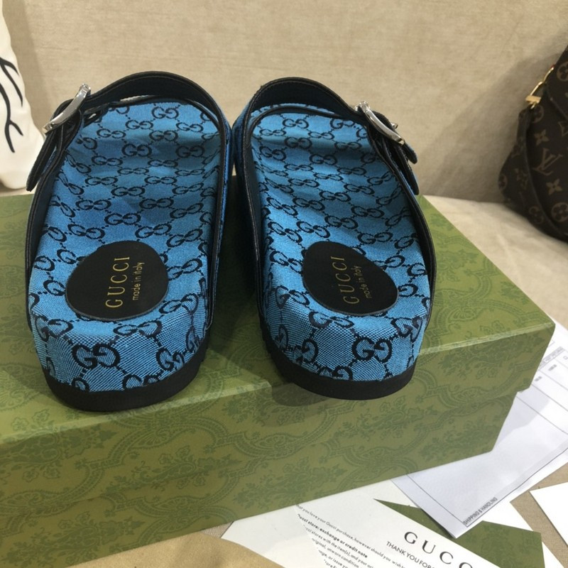 g*u*i sandals