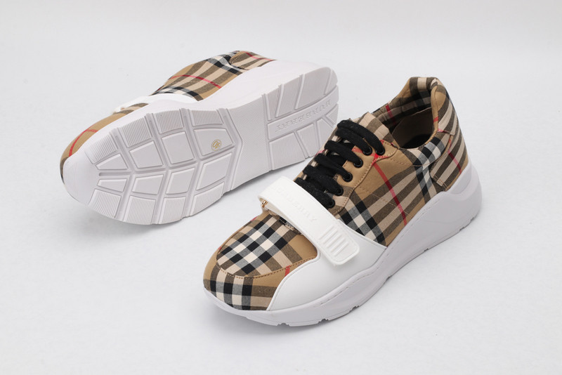 B**rry sneaker