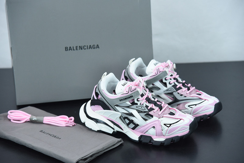 bc track sneaker