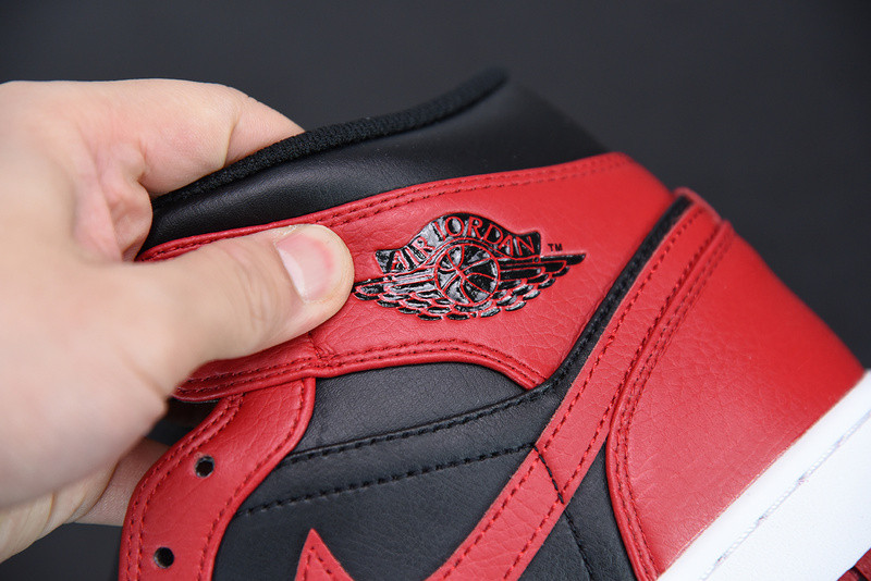 air jordan 1 mid 