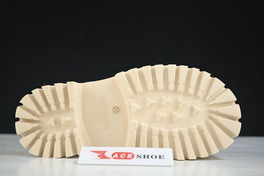 g*u*i sandals high