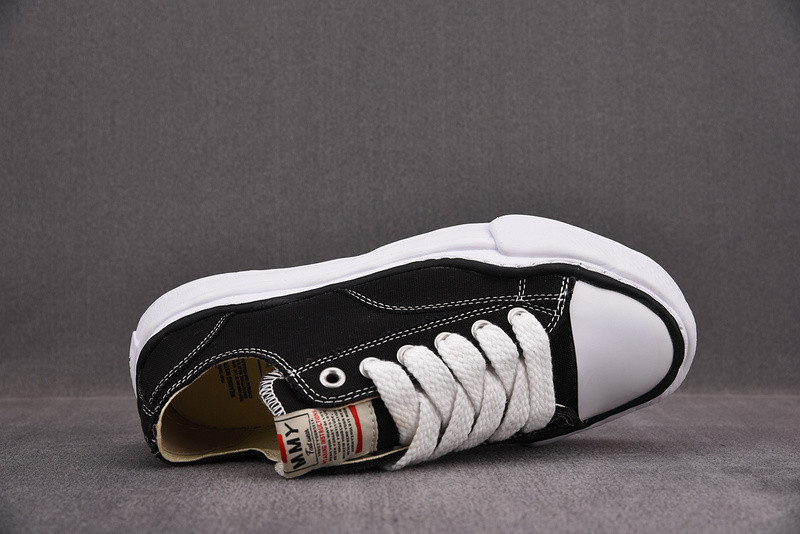Ma*s*n mihara yasuhiro sneaker