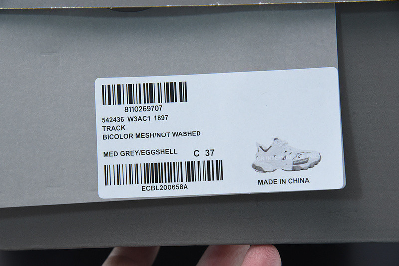 bc track sneaker
