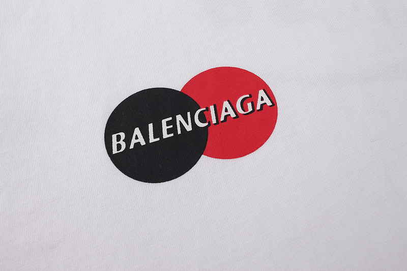Ba*len*cia*ga clothes