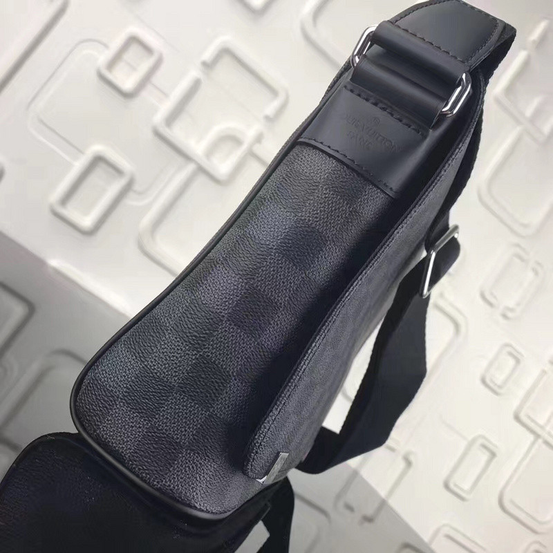 LVT PURSE