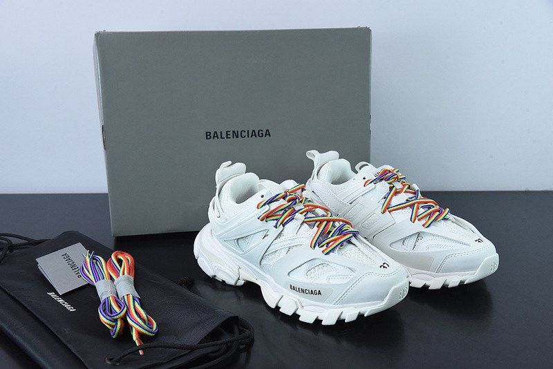 bc track sneaker