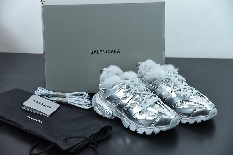 bc track sneaker