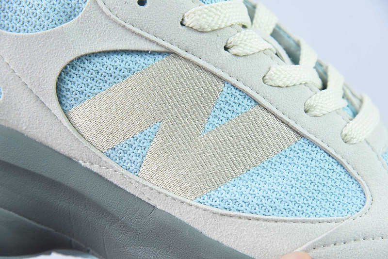 new balance sneaker