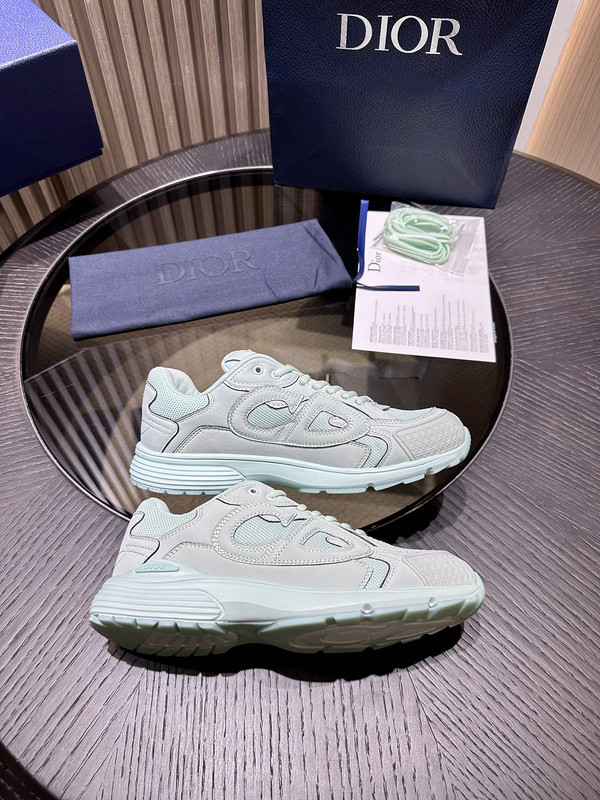 dio* sneaker