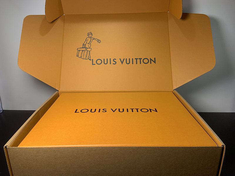 lvt sneakers