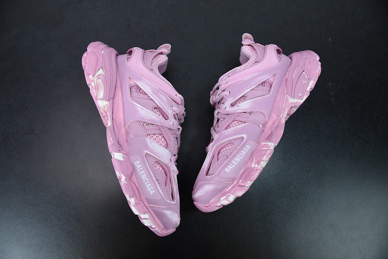 bc track sneaker