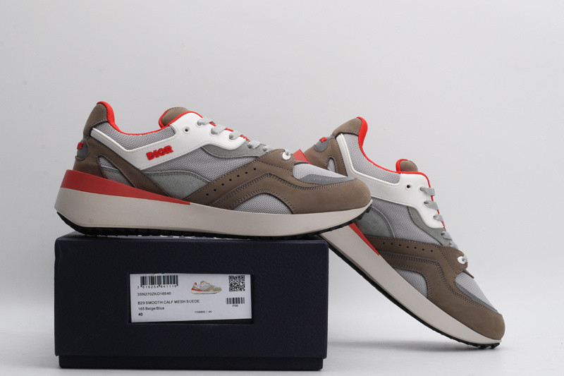 dio* sneaker